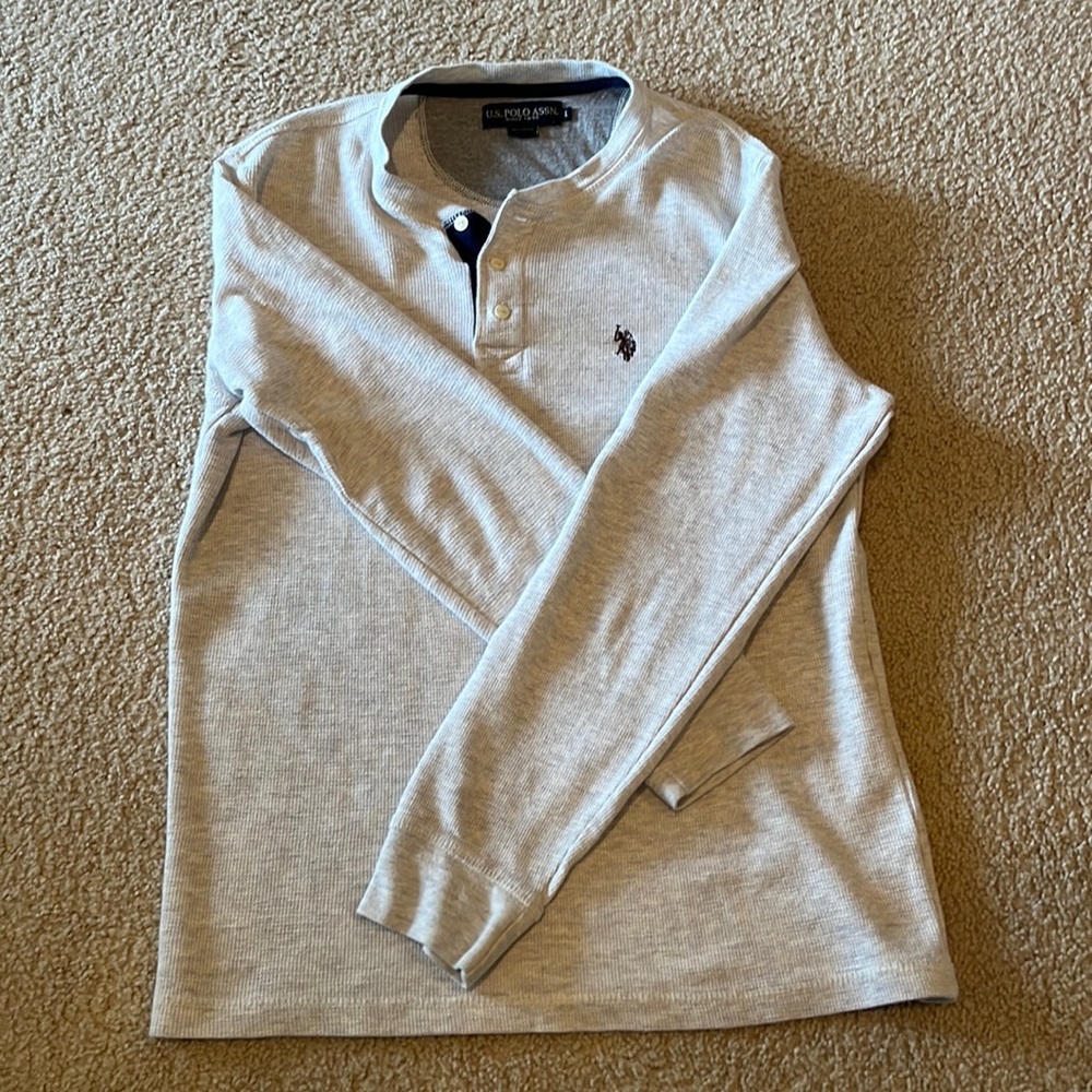 U.S. Polo Assn. Large White Sweatshirt with Button Down Design. Great Condition.